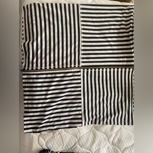 Special edition vynassa scarf with gold zipper